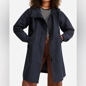 EUC Everlane Navy Trench Rain Jacket - Size XS
